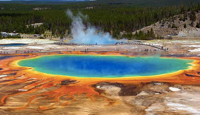 Yellowstone Dünyanın İlk Milli Parkı