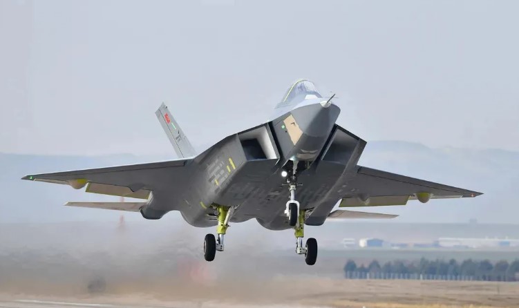 Türkiye’nin Milli Muharip Uçağı KAAN